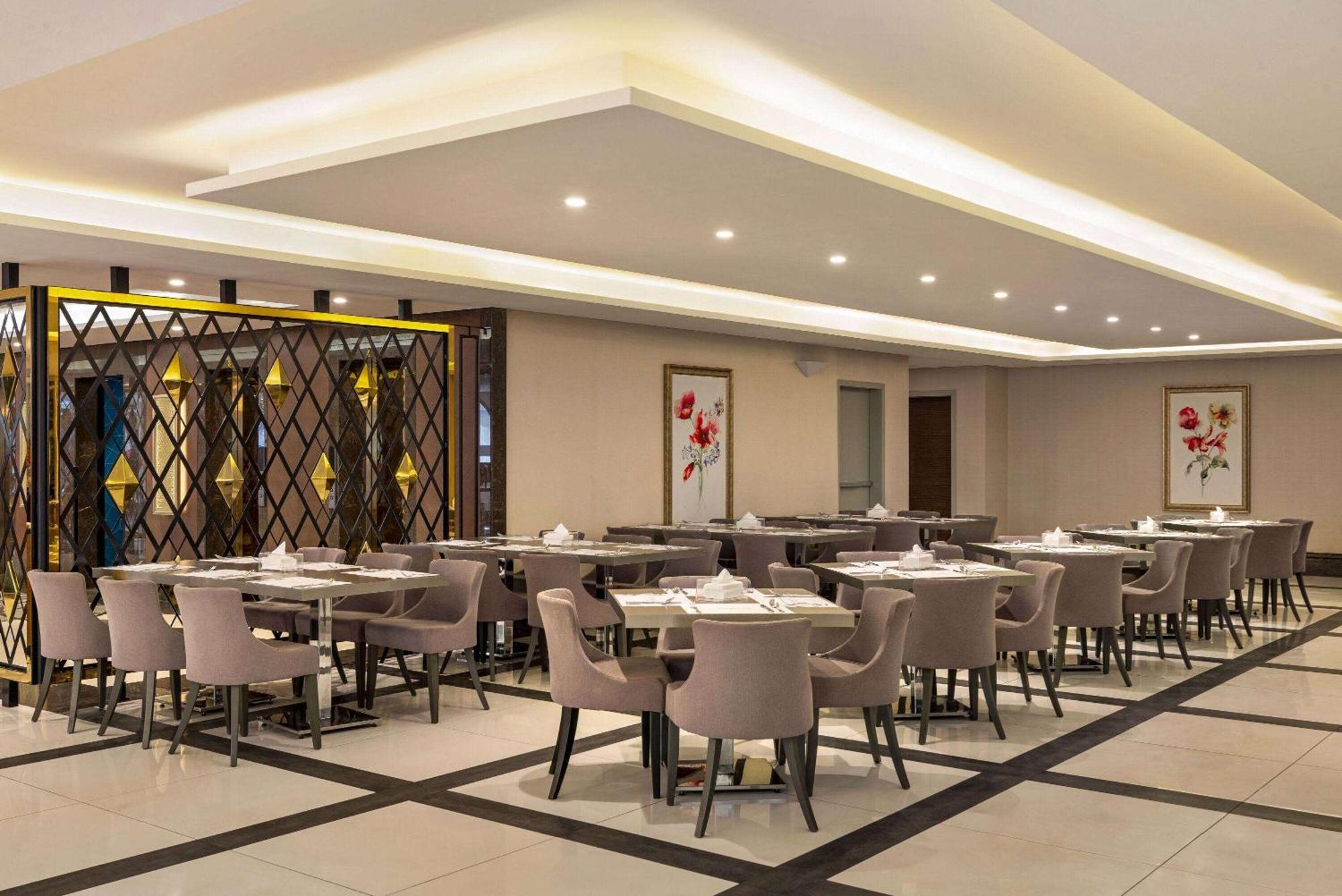 Ramada By Wyndham Makkah Zad Al Tayseer メッカ エクステリア 写真